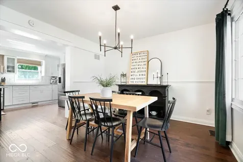 570 S Harbour Noblesville IN 46062