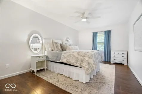 570 S Harbour Noblesville IN 46062