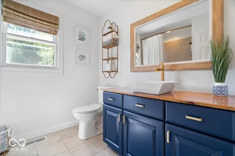 570 S Harbour Noblesville IN 46062