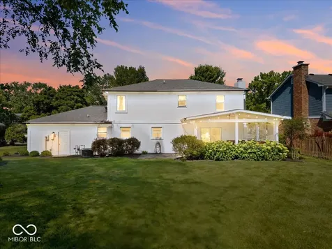 570 S Harbour Noblesville IN 46062