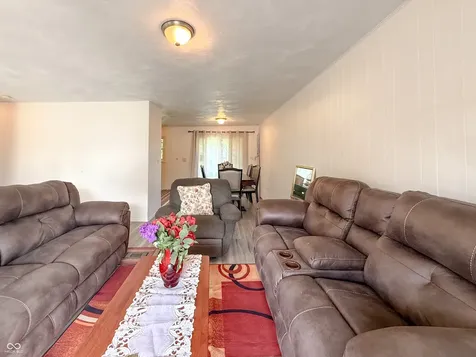 4107 Eisenhower Drive Indianapolis IN 46254