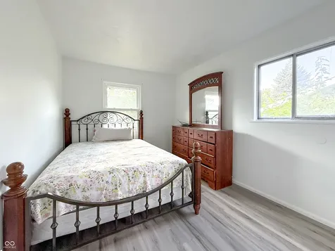 4107 Eisenhower Drive Indianapolis IN 46254