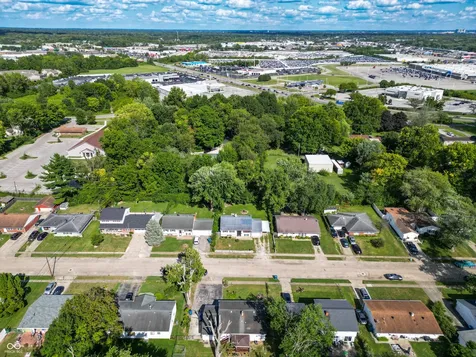 4107 Eisenhower Drive Indianapolis IN 46254