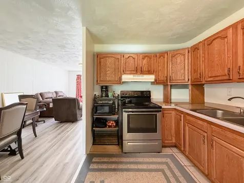 4107 Eisenhower Drive Indianapolis IN 46254