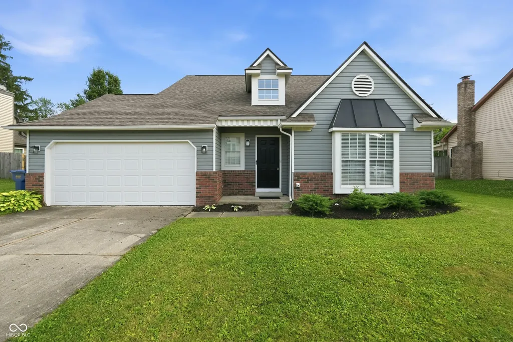 11127 Bayridge Circle W Indianapolis IN 46236