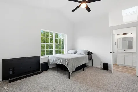 11127 Bayridge Circle W Indianapolis IN 46236