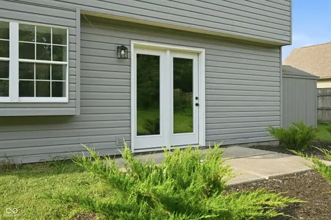 11127 Bayridge Circle W Indianapolis IN 46236