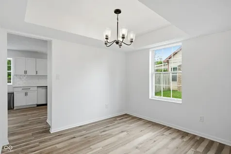 11127 Bayridge Circle W Indianapolis IN 46236
