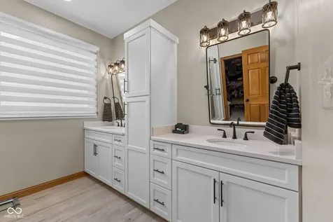 100 Decourcy Lane Franklin IN 46131