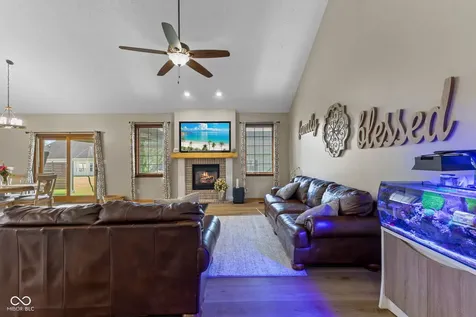 100 Decourcy Lane Franklin IN 46131