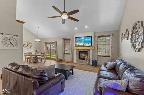 100 Decourcy Lane Franklin IN 46131