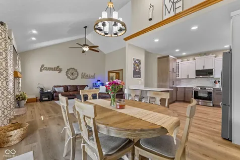 100 Decourcy Lane Franklin IN 46131