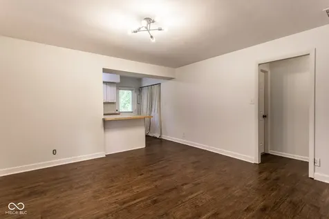 9514 Haverstick Road Indianapolis IN 46240