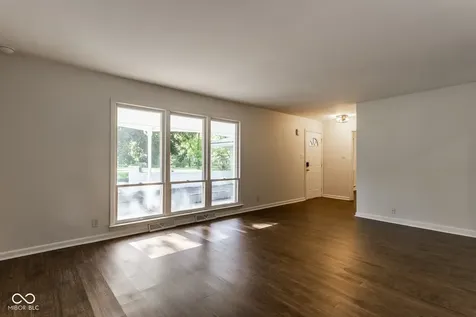9514 Haverstick Road Indianapolis IN 46240
