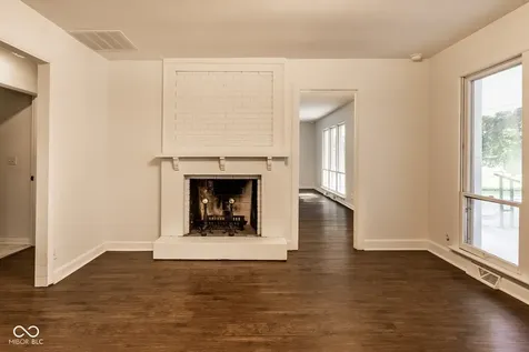 9514 Haverstick Road Indianapolis IN 46240