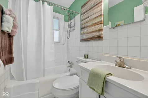 306 S 8th Avenue Beech Grove IN 46107
