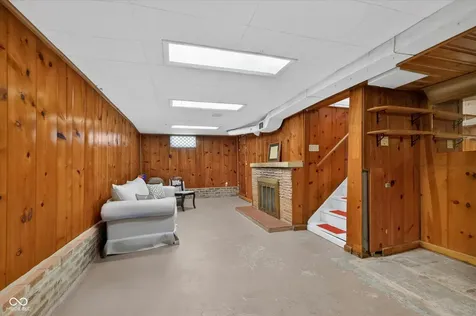 306 S 8th Avenue Beech Grove IN 46107