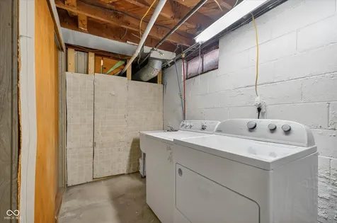 306 S 8th Avenue Beech Grove IN 46107