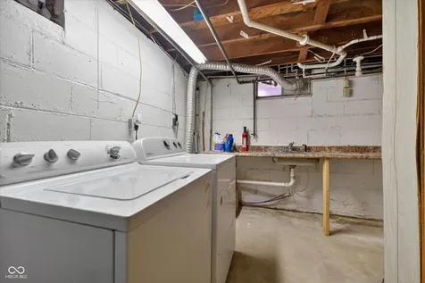 306 S 8th Avenue Beech Grove IN 46107