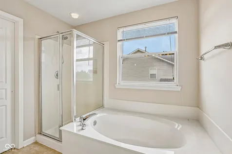 3992 Rowlett Place Carmel IN 46074