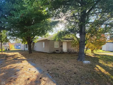 6147 Commodore Drive Indianapolis IN 46219
