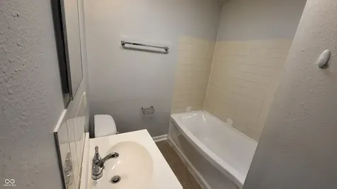 6147 Commodore Drive Indianapolis IN 46219
