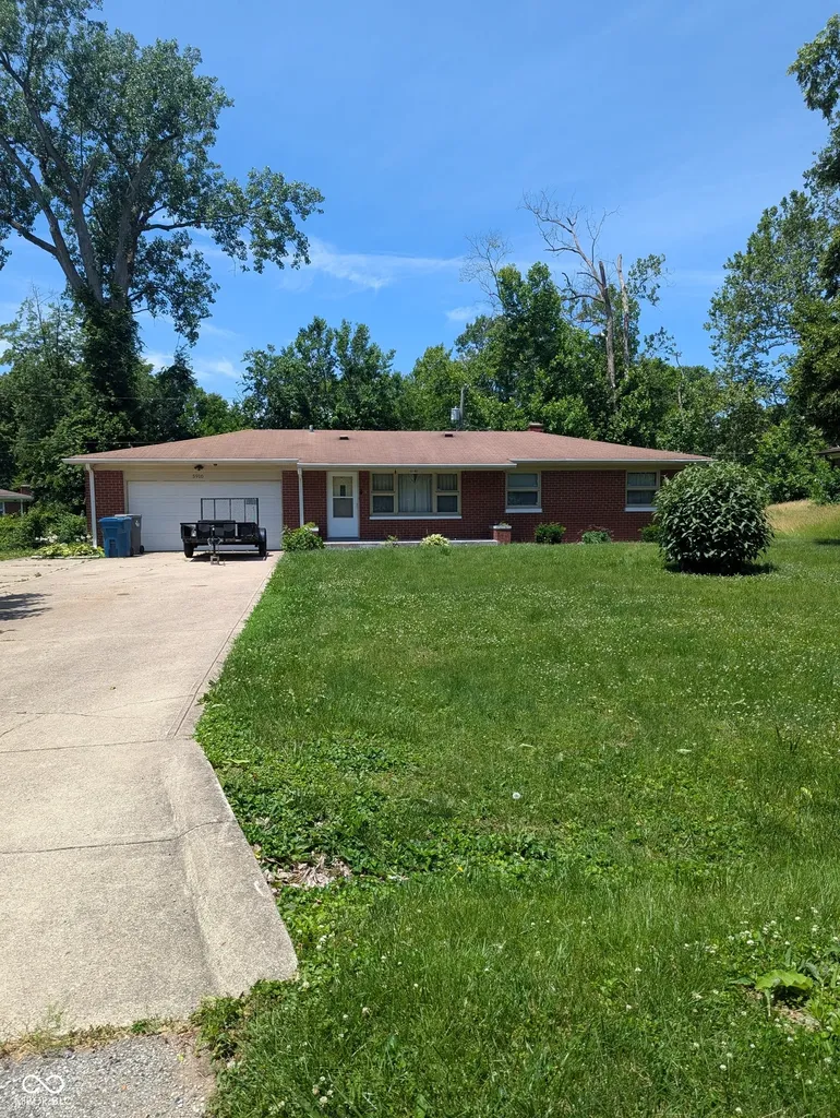 5910 Crooked Creek Drive Indianapolis IN 46228