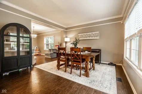 9091 Iris Lane Zionsville IN 46077