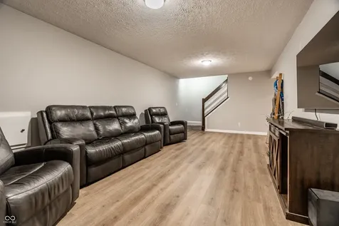 9091 Iris Lane Zionsville IN 46077