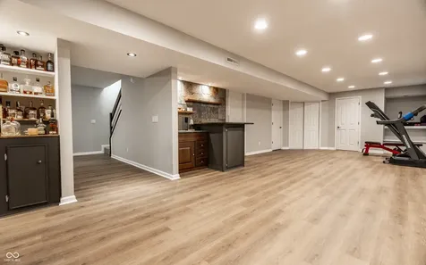 9091 Iris Lane Zionsville IN 46077