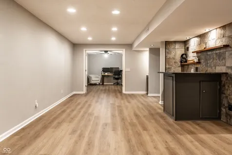 9091 Iris Lane Zionsville IN 46077