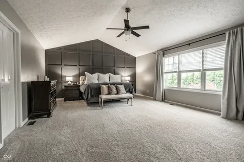 9091 Iris Lane Zionsville IN 46077