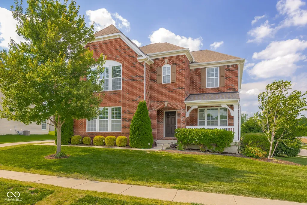 6972 Pinnacle Drive Columbus IN 47201