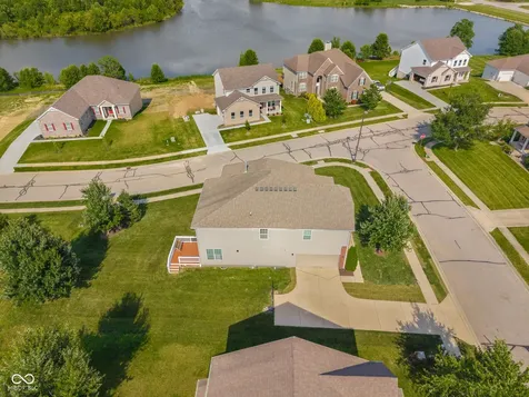 6972 Pinnacle Drive Columbus IN 47201