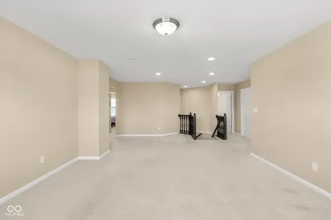 6972 Pinnacle Drive Columbus IN 47201