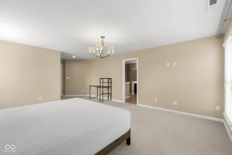 6972 Pinnacle Drive Columbus IN 47201