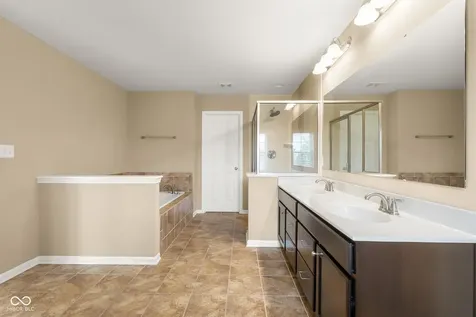 6972 Pinnacle Drive Columbus IN 47201
