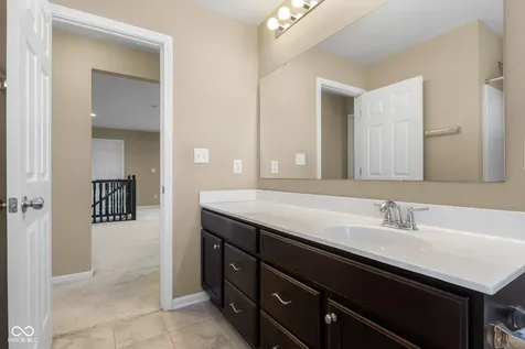 6972 Pinnacle Drive Columbus IN 47201