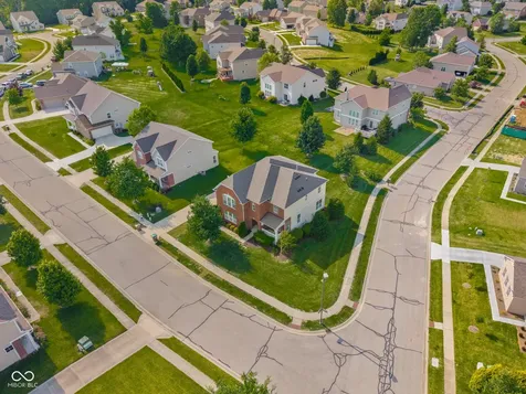 6972 Pinnacle Drive Columbus IN 47201