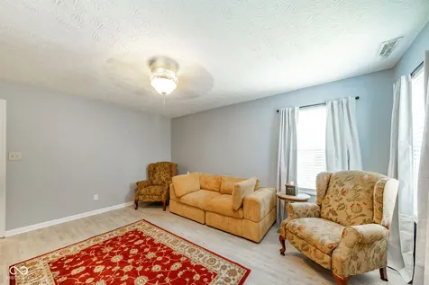 3065 W Applewood Court Muncie IN 47304