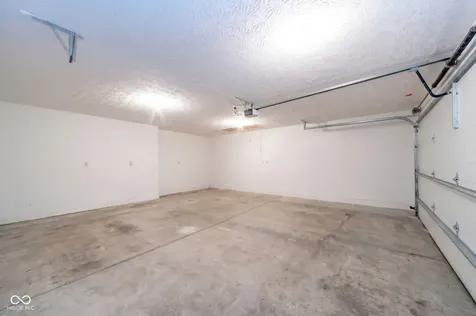3065 W Applewood Court Muncie IN 47304