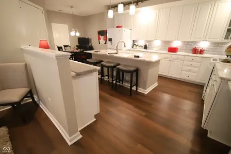 7484 Courtyard Way Fishers IN 46038