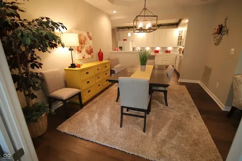 7484 Courtyard Way Fishers IN 46038