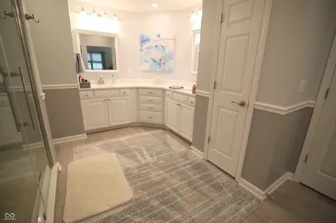 7484 Courtyard Way Fishers IN 46038