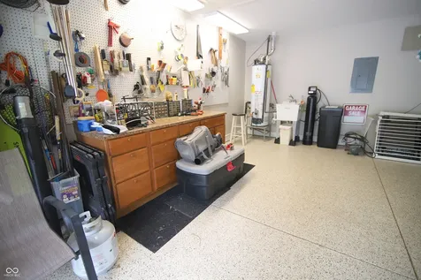 7484 Courtyard Way Fishers IN 46038
