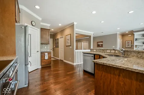 15124 Kampen Circle Carmel IN 46033