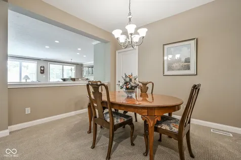 15124 Kampen Circle Carmel IN 46033