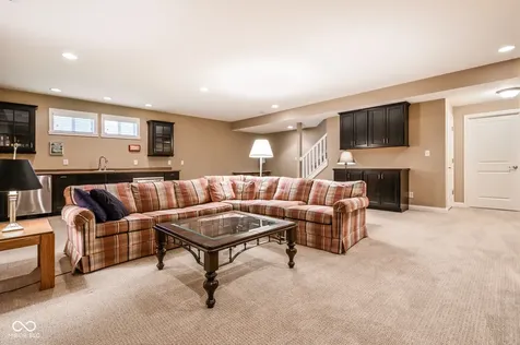 15124 Kampen Circle Carmel IN 46033