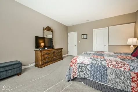 15124 Kampen Circle Carmel IN 46033