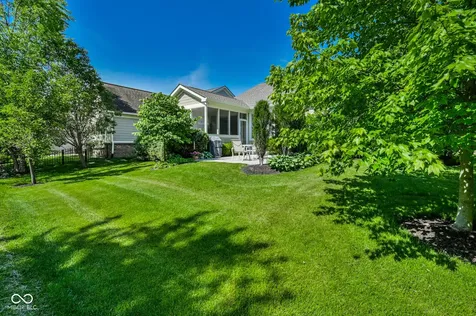 15124 Kampen Circle Carmel IN 46033